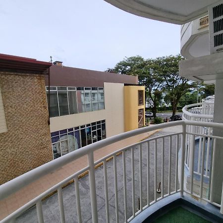 4 Pax Tagaytay Prime Staycation Wifi Netflix And Light Cooking Free Viewdeck Tagaytay City Εξωτερικό φωτογραφία