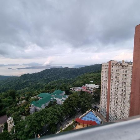 4 Pax Tagaytay Prime Staycation Wifi Netflix And Light Cooking Free Viewdeck Tagaytay City Εξωτερικό φωτογραφία